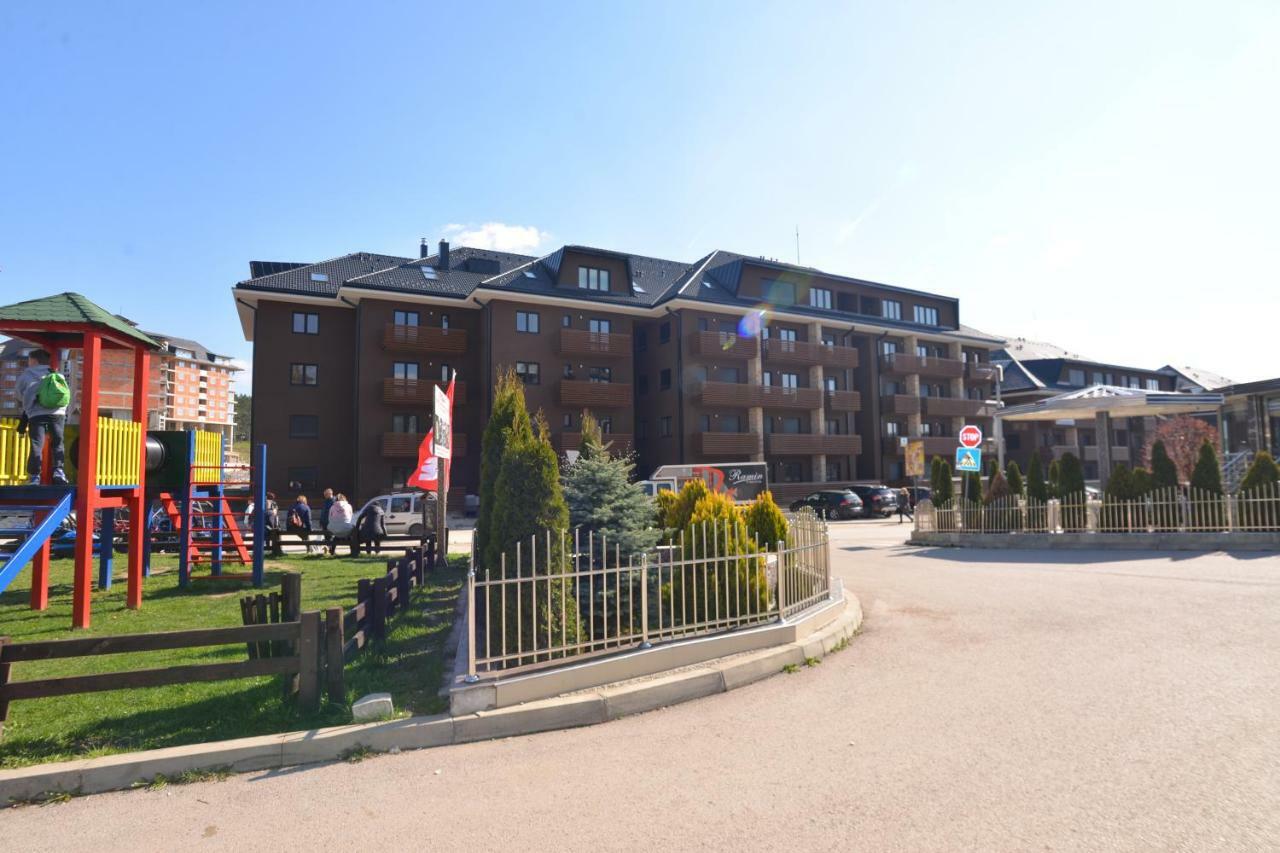 Raj Apartment 兹拉蒂博尔 外观 照片
